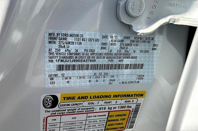 new 2025 Ford Expedition car, priced at $67,967