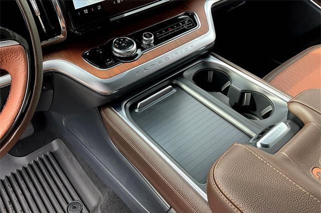 new 2025 Ford Expedition car, priced at $82,826