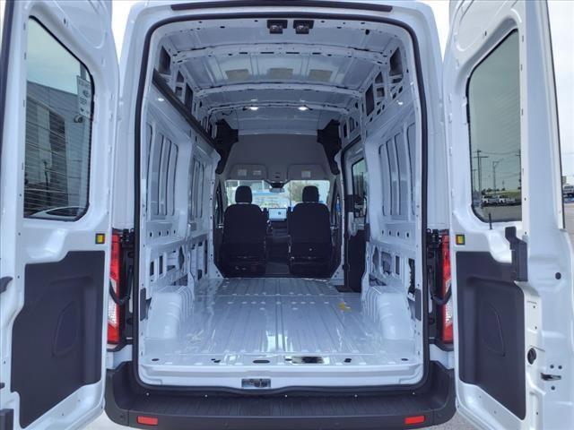 new 2024 Ford Transit-250 car