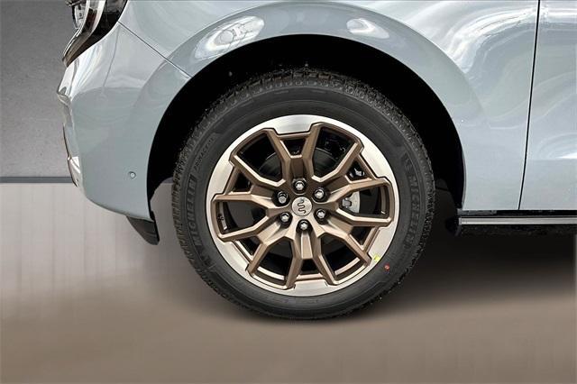 new 2025 Ford Expedition car, priced at $84,409