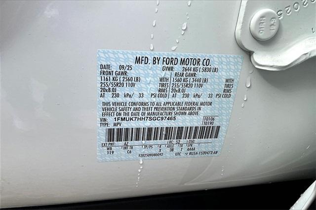 new 2025 Ford Explorer car, priced at $51,715