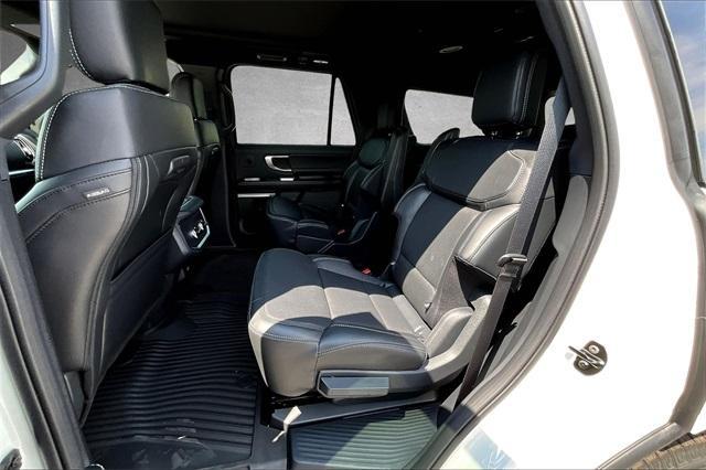 new 2025 Ford Expedition car, priced at $79,576