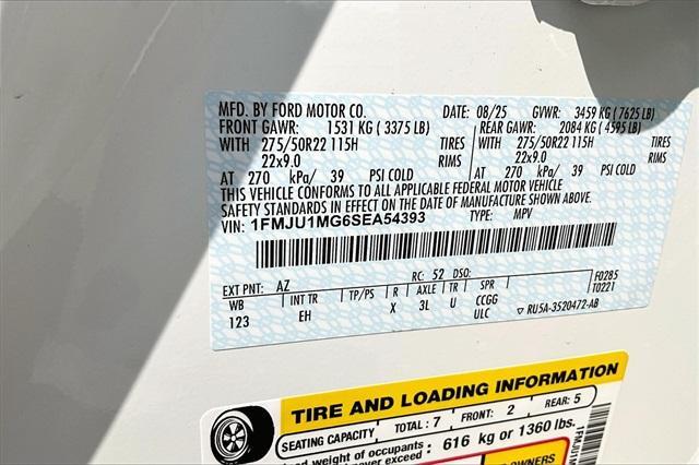 new 2025 Ford Expedition car, priced at $79,576