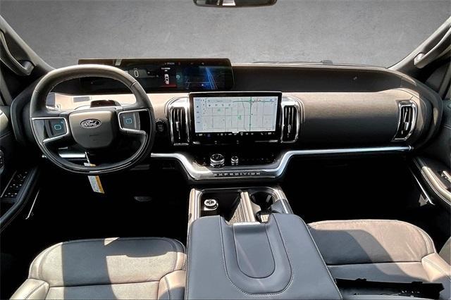 new 2025 Ford Expedition car, priced at $79,576