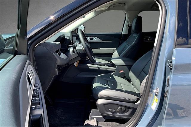 new 2025 Ford Explorer car, priced at $42,659