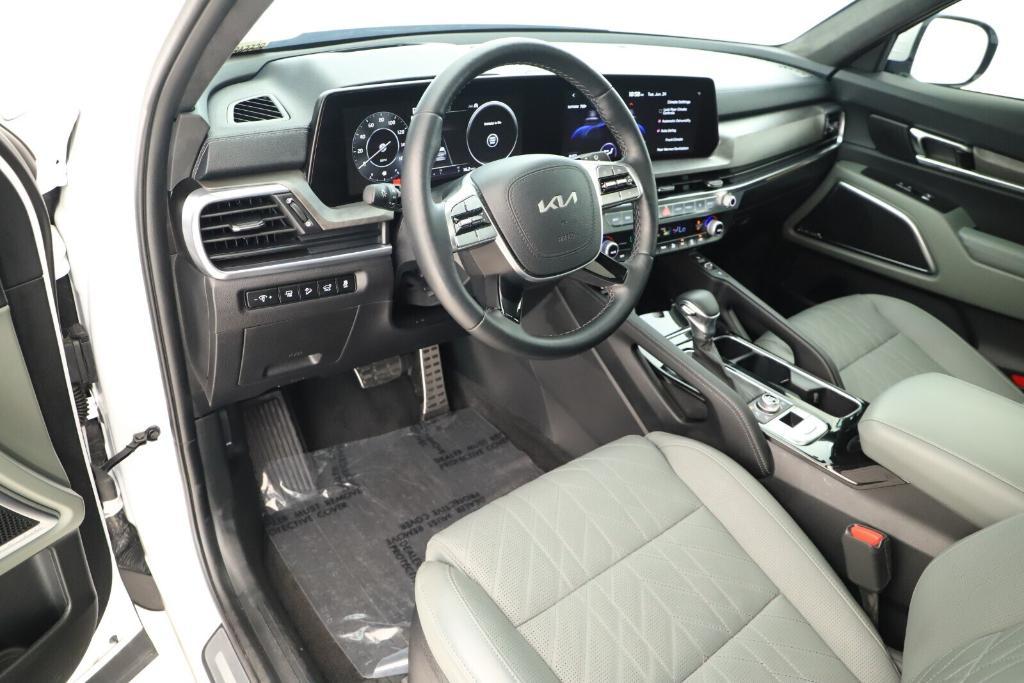 used 2024 Kia Telluride car, priced at $48,988