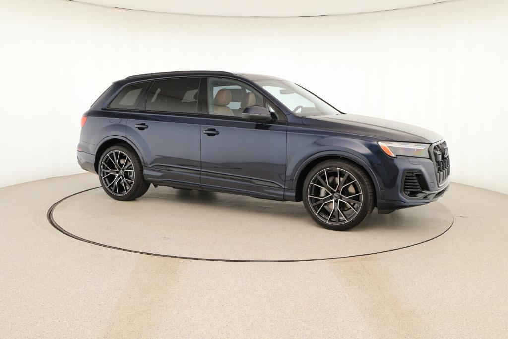 new 2025 Audi Q7 car, priced at $86,220