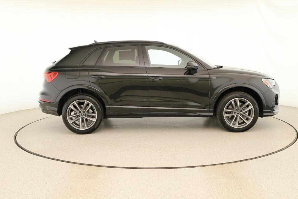 new 2025 Audi Q3 car, priced at $45,975