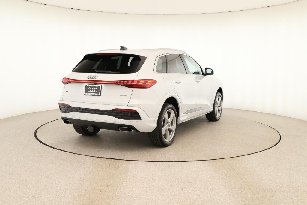 new 2025 Audi Q5 car, priced at $61,890