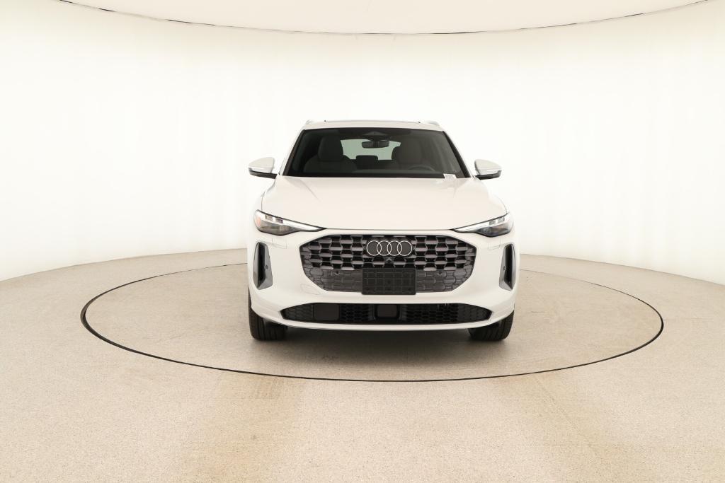 new 2025 Audi Q5 car, priced at $61,890