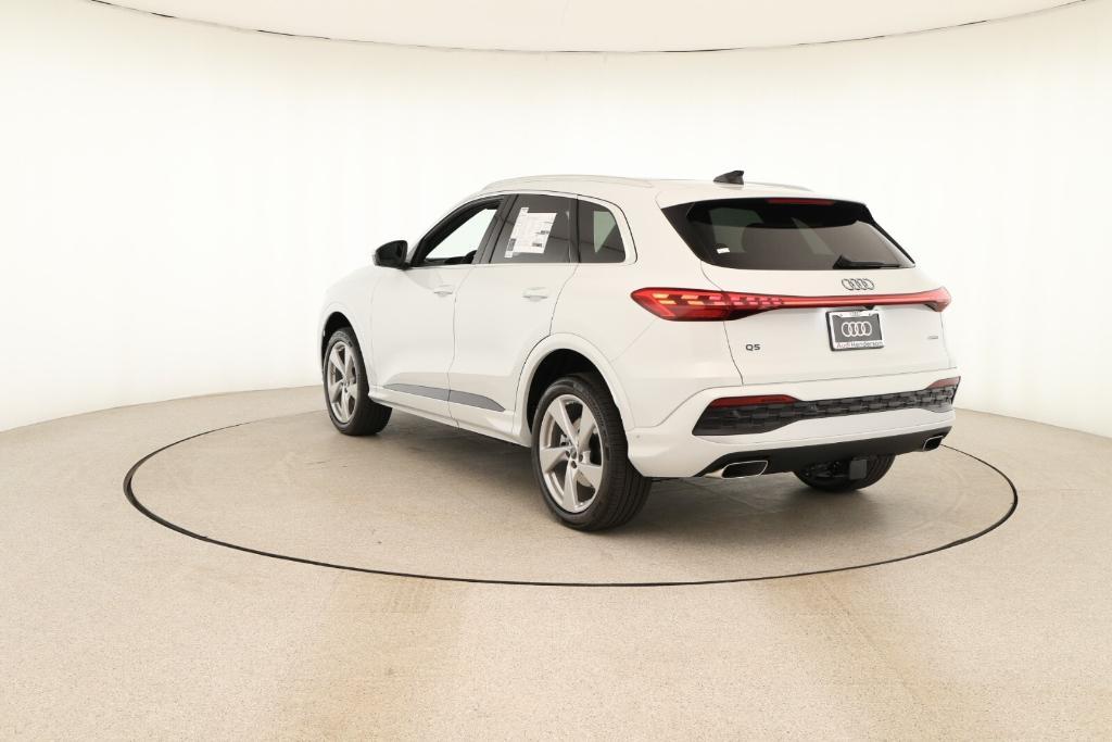 new 2025 Audi Q5 car, priced at $61,890