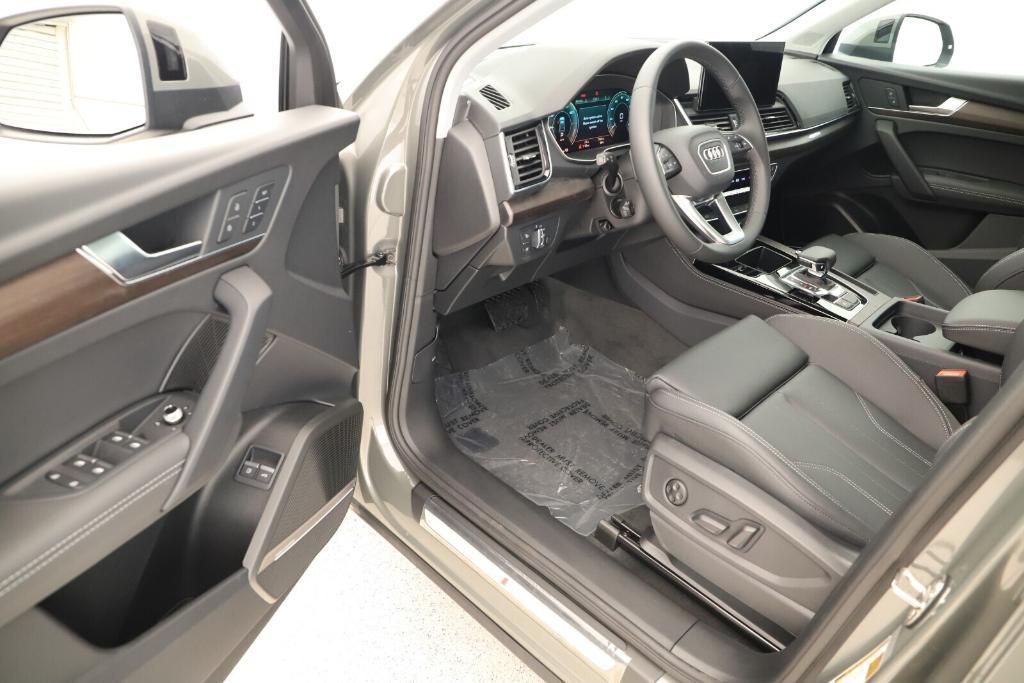 new 2025 Audi Q5 car, priced at $66,525