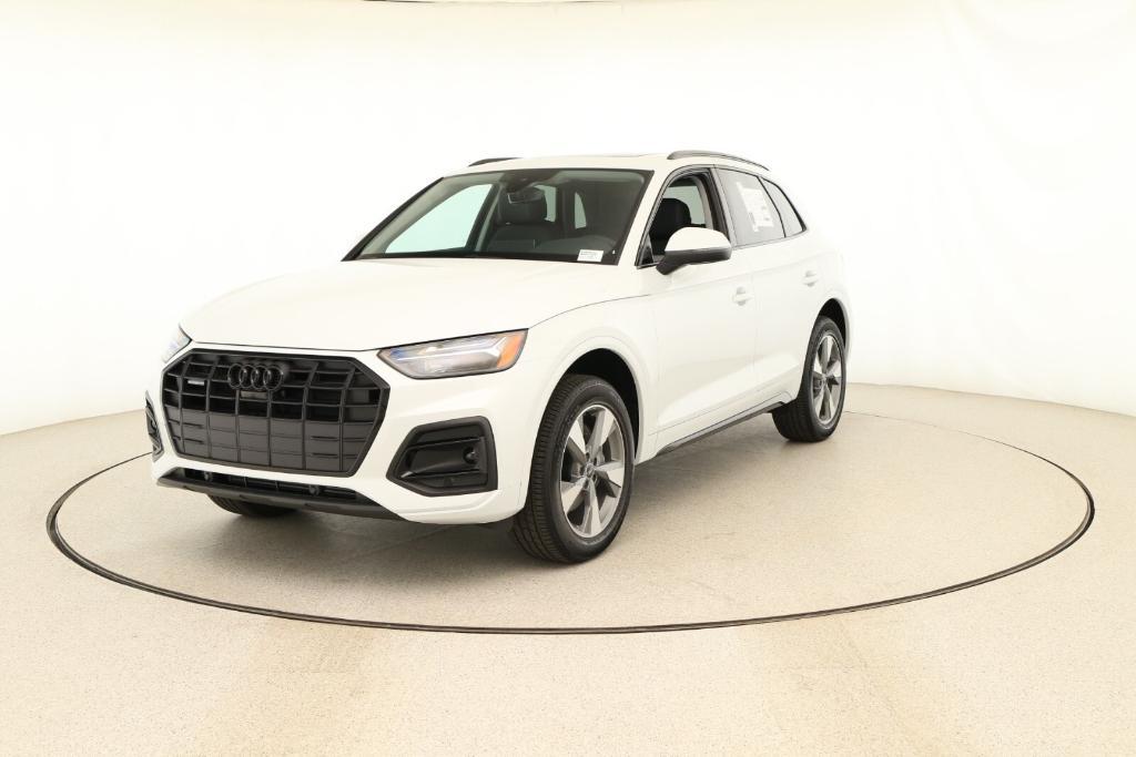 new 2025 Audi Q5 car, priced at $54,650