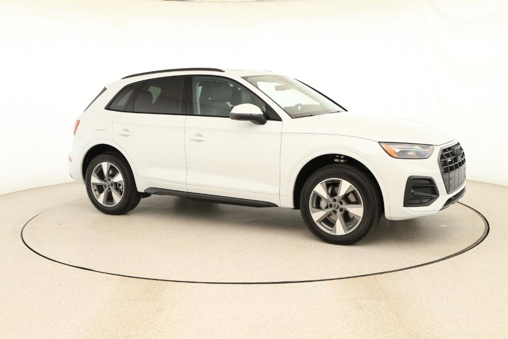 new 2025 Audi Q5 car, priced at $54,650