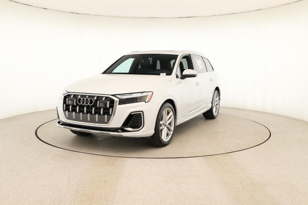 new 2025 Audi Q7 car, priced at $76,900
