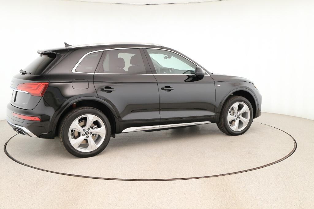 new 2024 Audi Q5 car, priced at $60,690