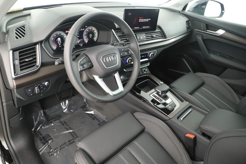 new 2024 Audi Q5 car, priced at $60,690