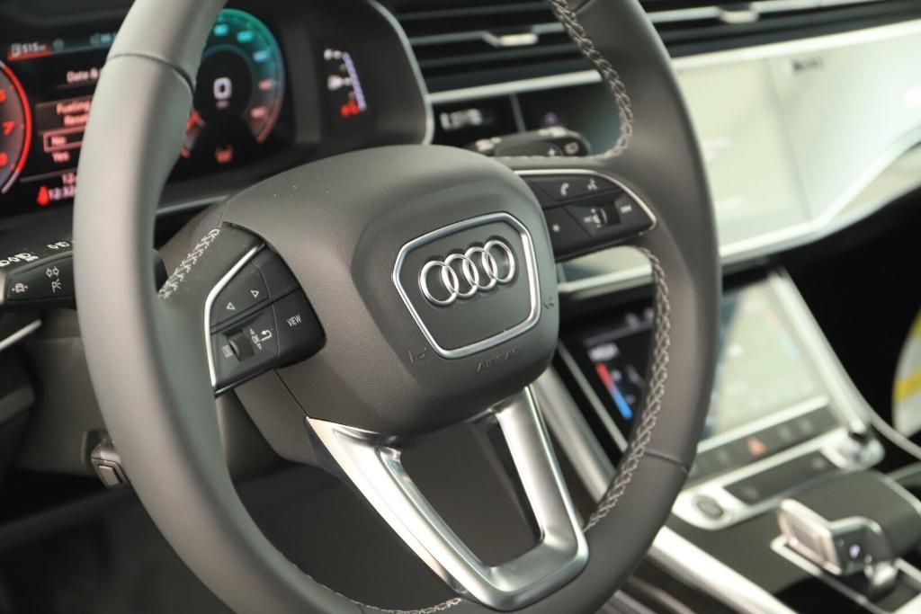 new 2025 Audi Q8 car, priced at $85,575