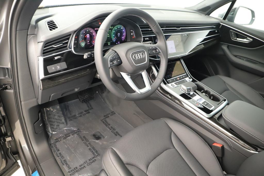 new 2025 Audi Q7 car, priced at $77,460