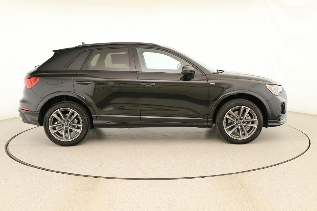 new 2025 Audi Q3 car, priced at $45,785