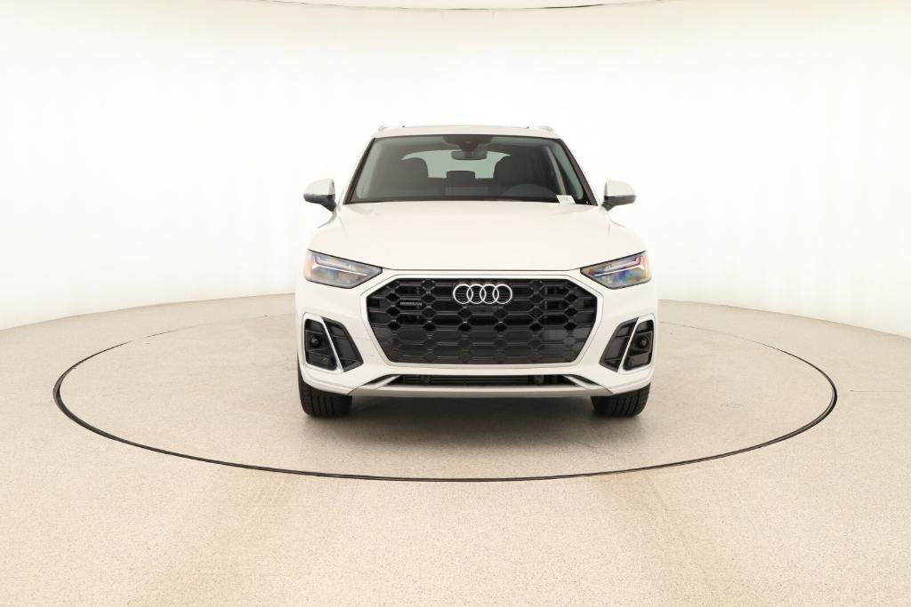 new 2025 Audi Q5 car, priced at $67,935