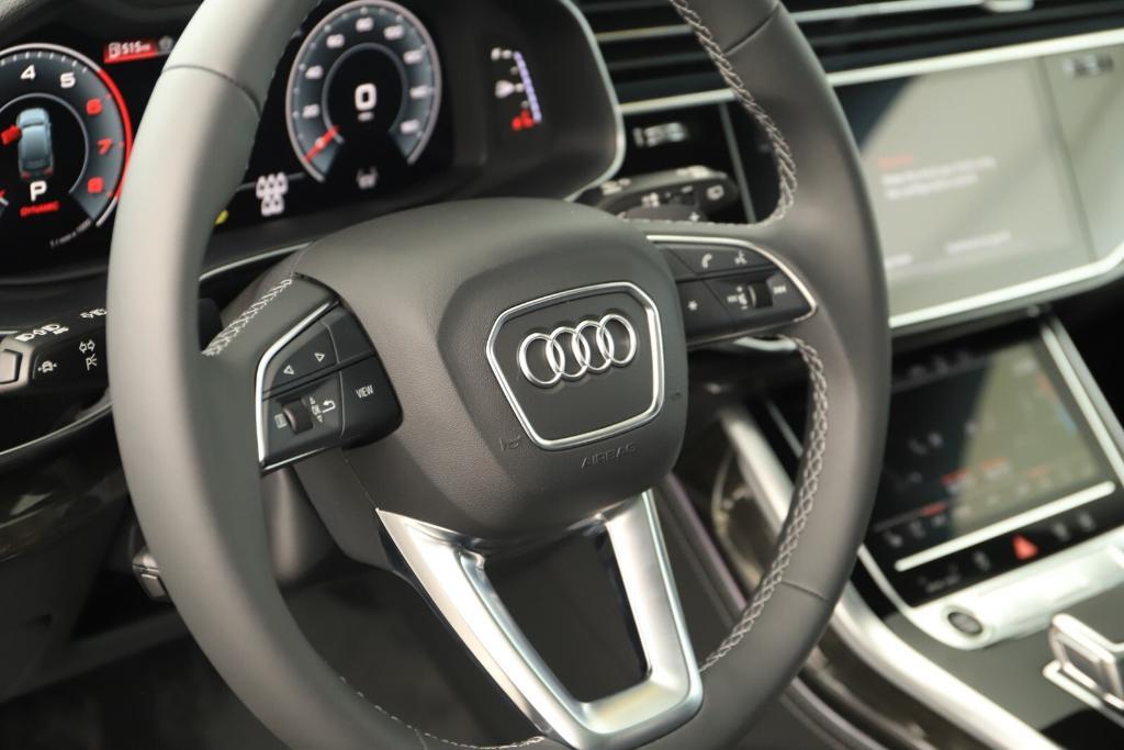 new 2025 Audi Q7 car, priced at $82,910