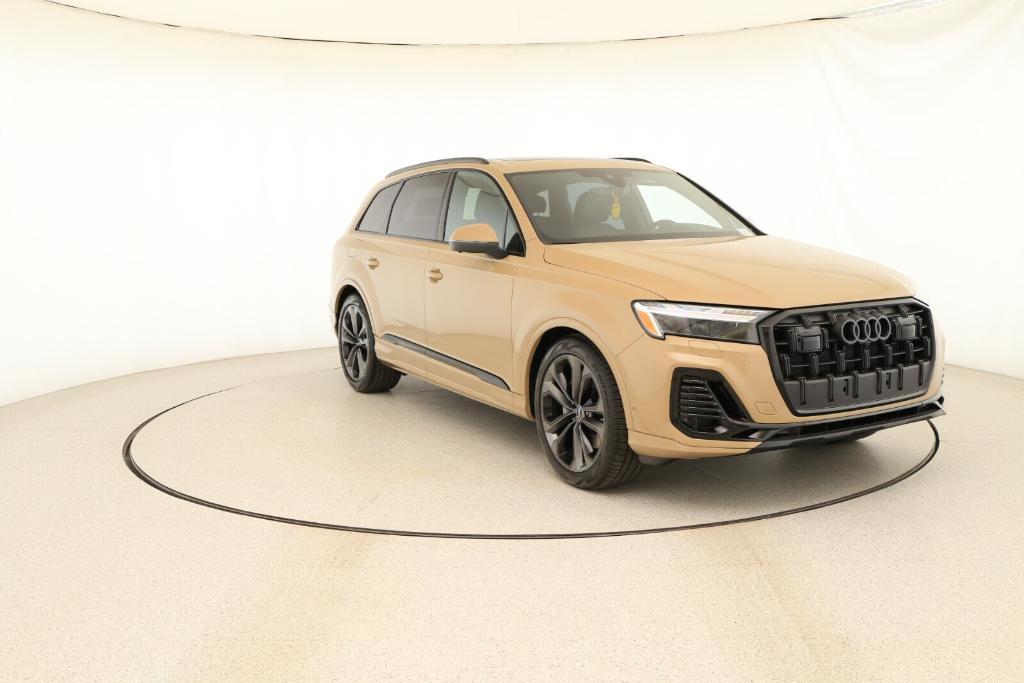 new 2025 Audi Q7 car, priced at $82,910