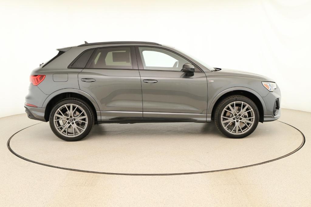 new 2025 Audi Q3 car, priced at $47,865