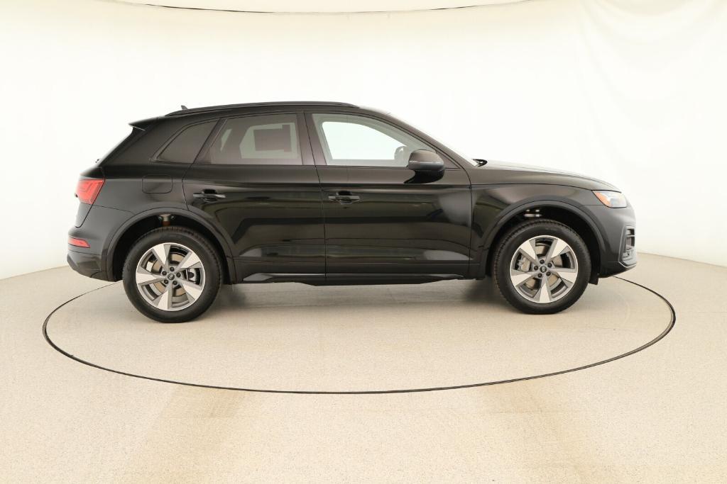 new 2025 Audi Q5 car, priced at $50,615