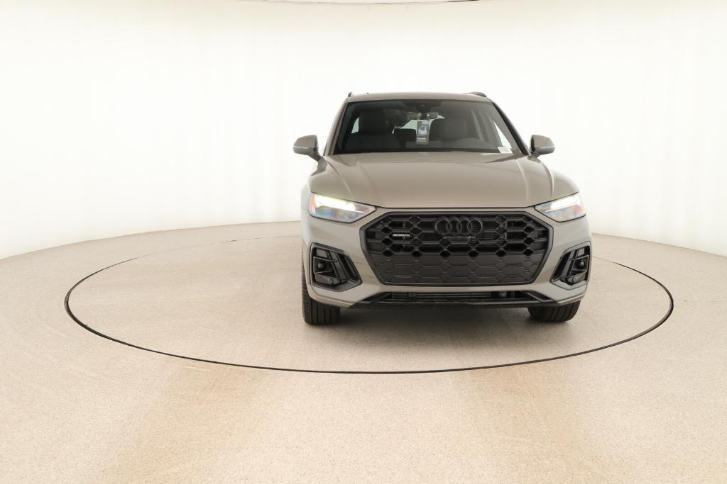 new 2025 Audi Q5 car, priced at $69,385