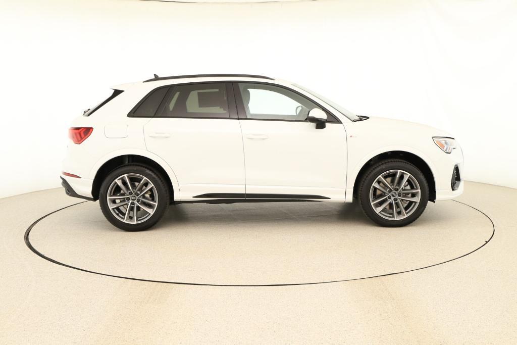 new 2025 Audi Q3 car, priced at $45,190