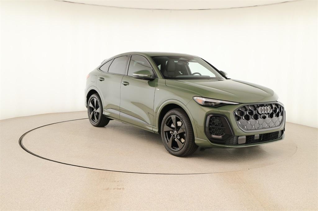 new 2025 Audi Q5 car, priced at $66,615