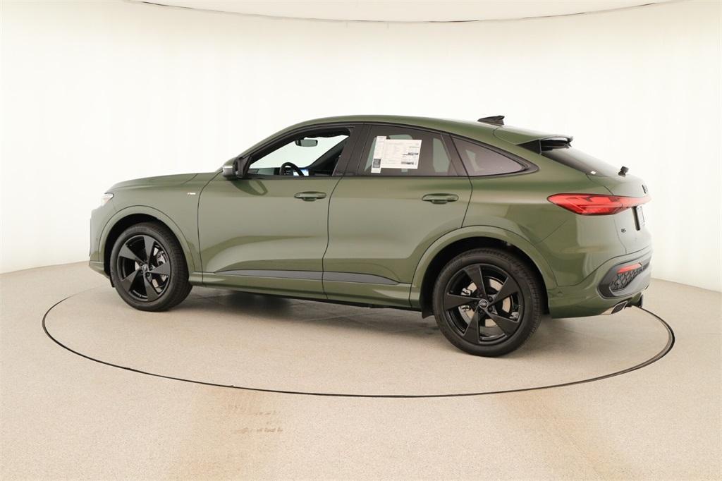 new 2025 Audi Q5 car, priced at $66,615
