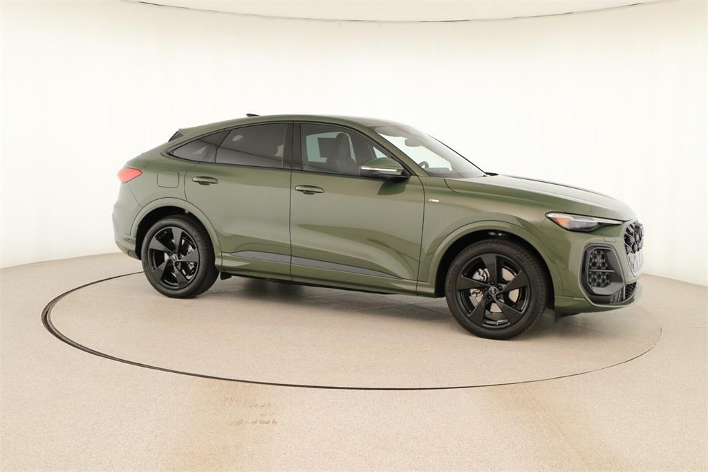 new 2025 Audi Q5 car, priced at $66,615