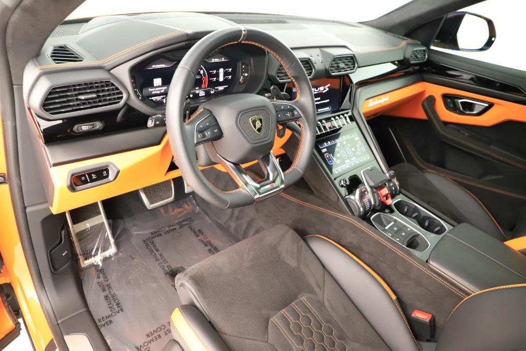 used 2023 Lamborghini Urus car, priced at $272,988