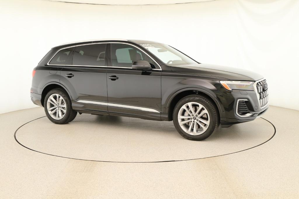 used 2025 Audi Q7 car, priced at $50,988