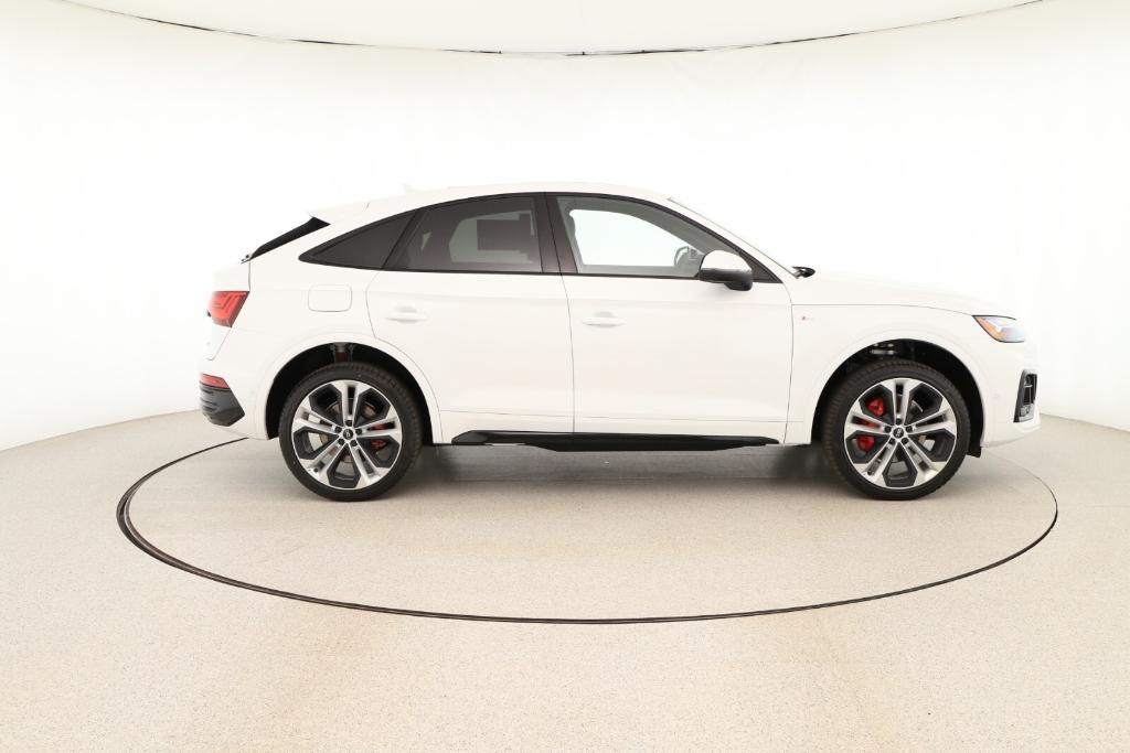 new 2024 Audi Q5 car, priced at $66,545