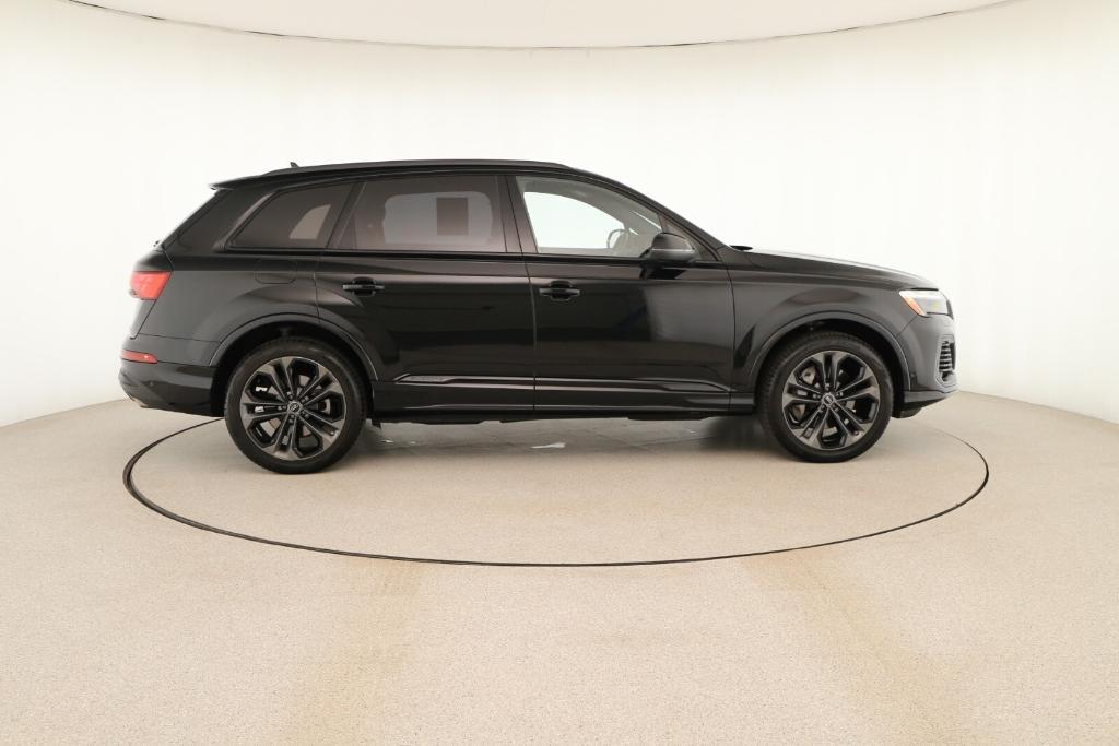 used 2025 Audi Q7 car, priced at $59,988