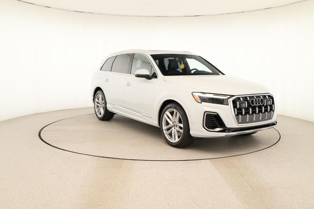 new 2025 Audi Q7 car, priced at $76,900