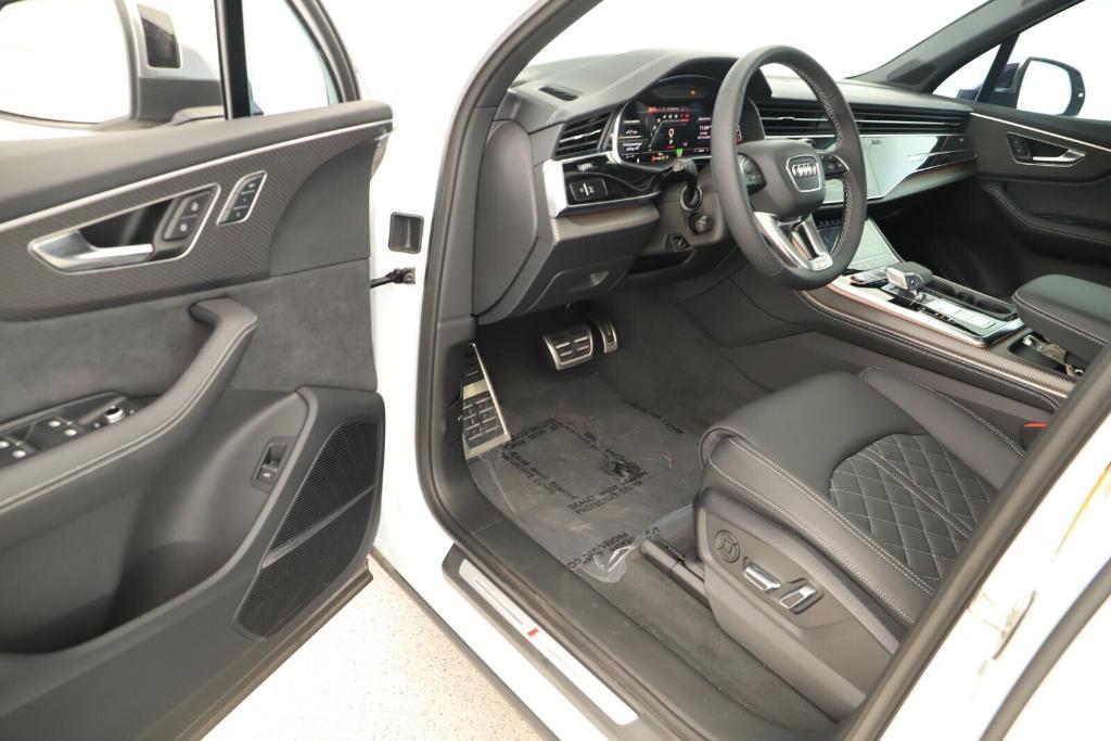 new 2025 Audi SQ7 car, priced at $97,695