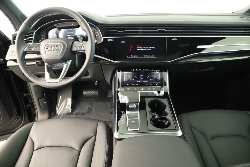 new 2025 Audi Q7 car, priced at $68,370