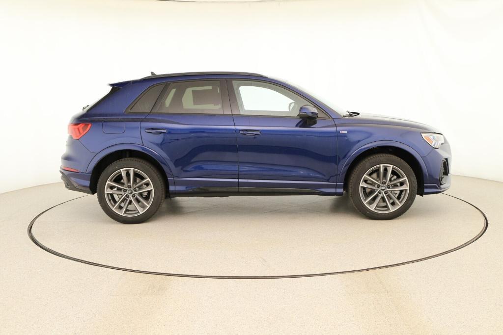 new 2025 Audi Q3 car, priced at $45,975