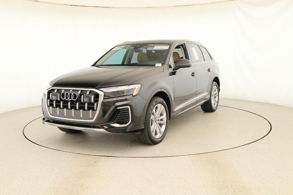 used 2025 Audi Q7 car, priced at $59,788