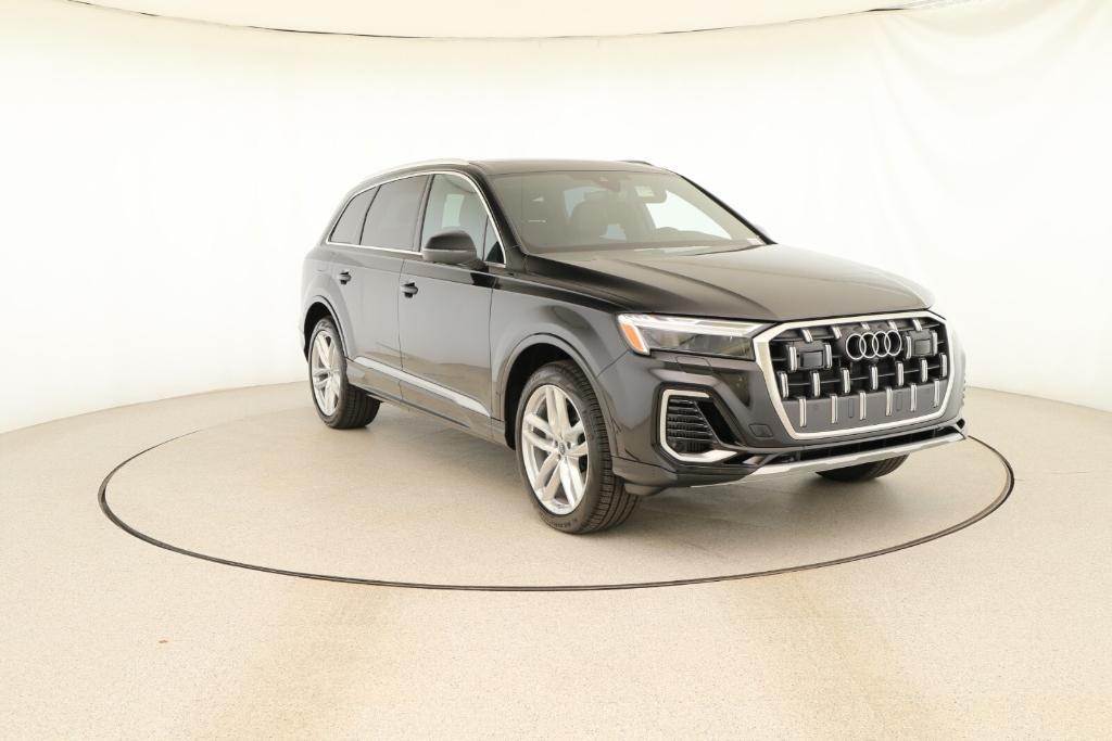 new 2025 Audi Q7 car, priced at $76,360