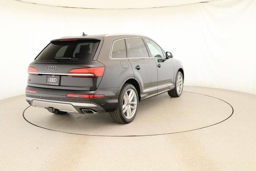 new 2025 Audi Q7 car, priced at $76,360