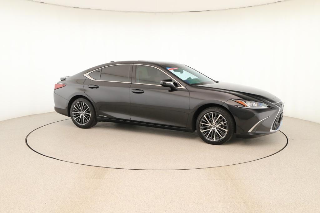 used 2022 Lexus ES 300h car, priced at $35,688