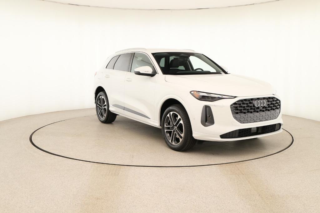 new 2025 Audi Q5 car, priced at $54,780