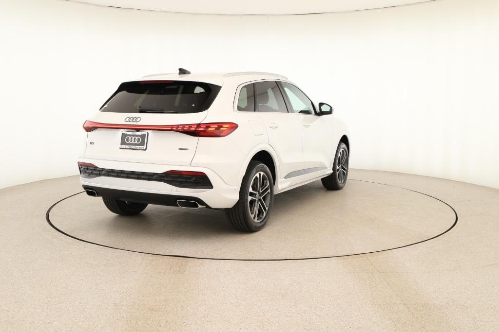 new 2025 Audi Q5 car, priced at $54,780