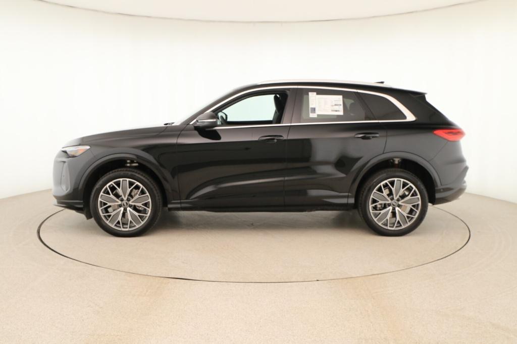 new 2025 Audi Q5 car, priced at $61,150