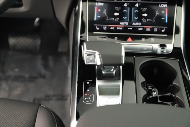 new 2025 Audi Q8 car, priced at $86,625